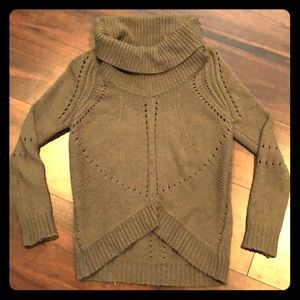 Ann Taylor LOFT olive green knit sweater
